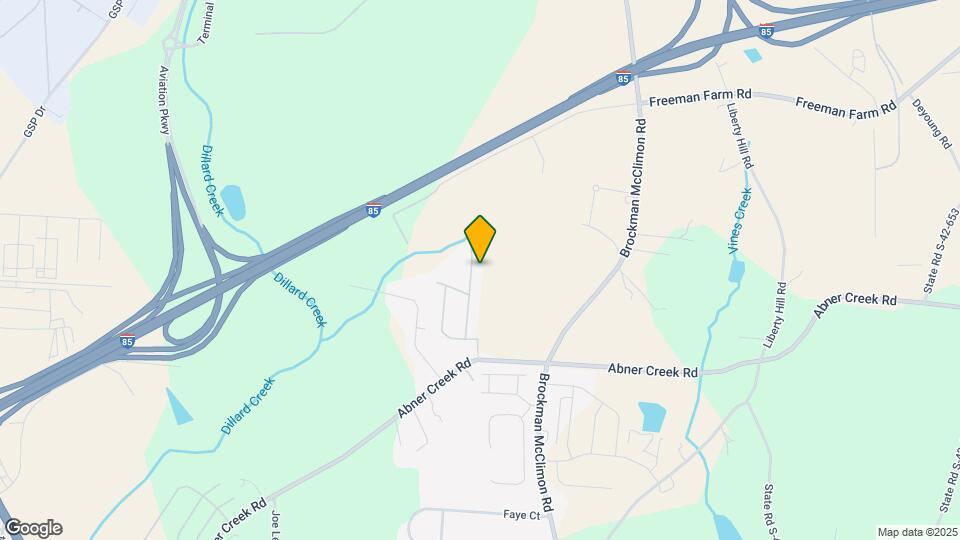 562 Hillpark Ln Map and Location Details