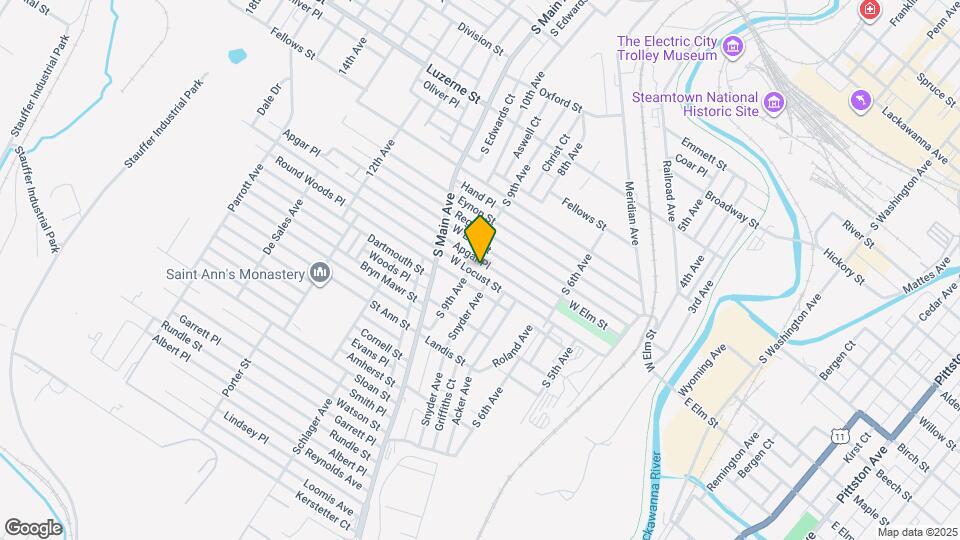 818 W Locust St Map and Location Details