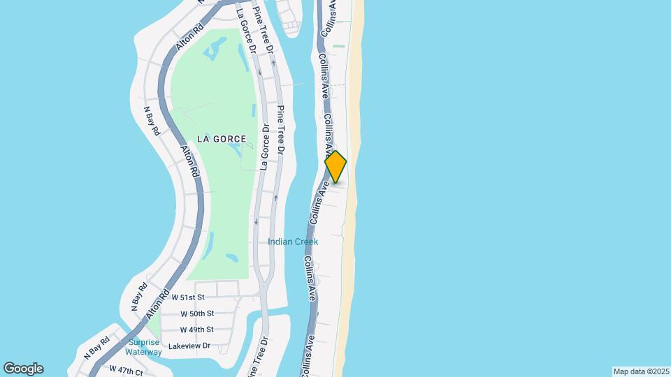 5415 Collins Ave, Unit 704 Map and Location Details