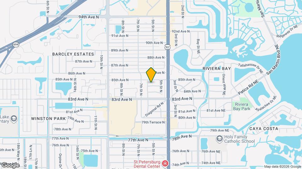 555 Freeport Ave N Mapa y Detalles de la Ubicación