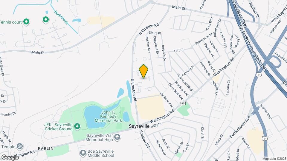 49 Farnham Square Map and Location Details