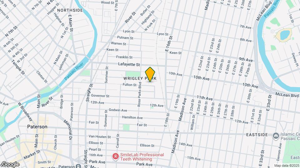 237 Fulton St Mapa y Detalles de la Ubicación