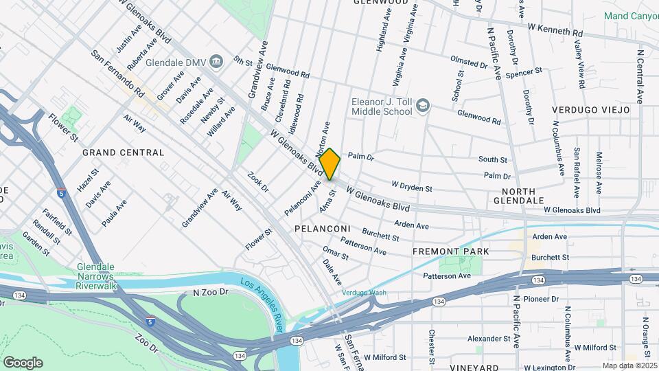 928 W Glenoaks Blvd Map and Location Details
