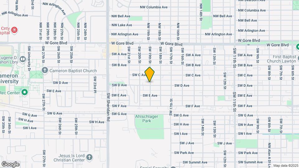 311 SW 19th St Map and Location Details