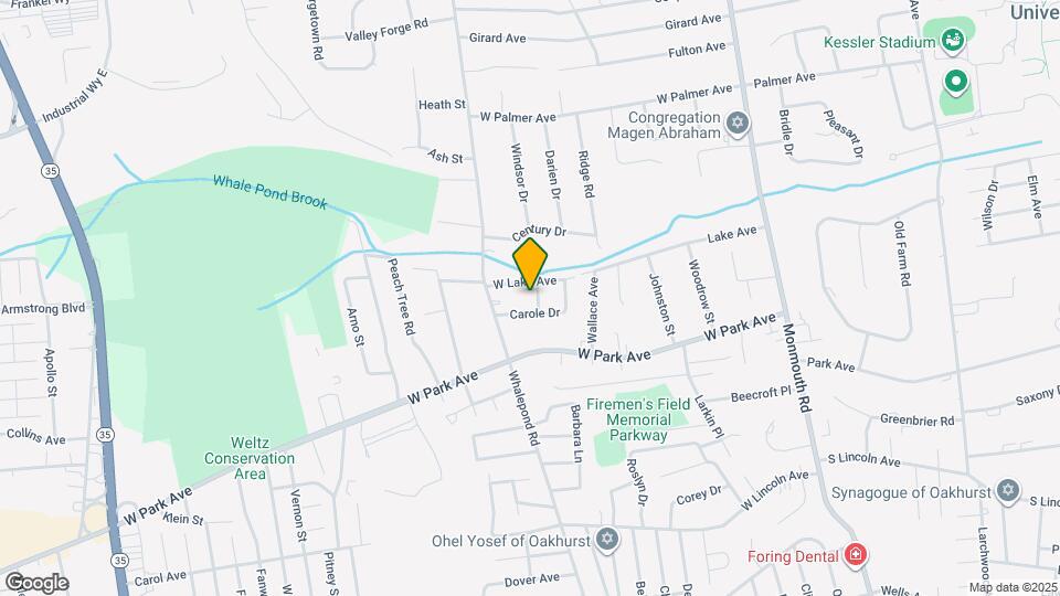 2 Lloyd Pl Map and Location Details