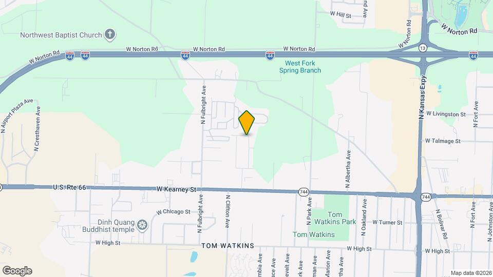 2571 N West Ave Map and Location Details