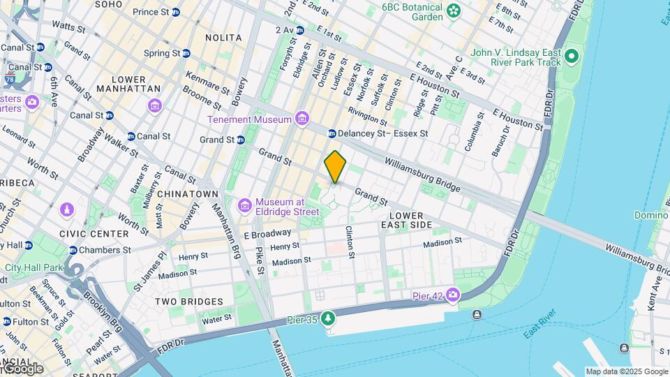 383 Grand St Mapa y Detalles de la Ubicación