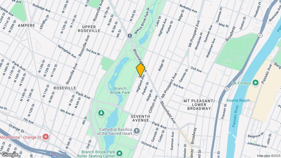 126 Highland Ave Mapa y Detalles de la Ubicación