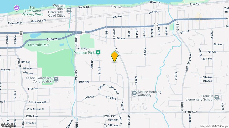 915 40th St Ct Map and Location Details