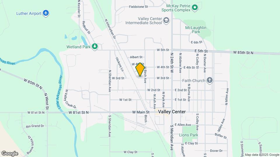 435 W 3rd St Map and Location Details