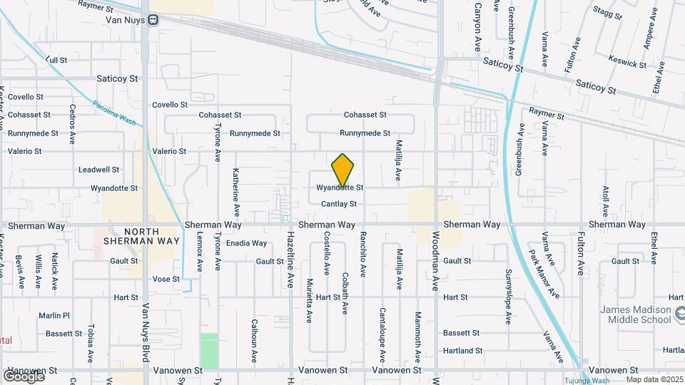 13936 Wyandotte St Map and Location Details