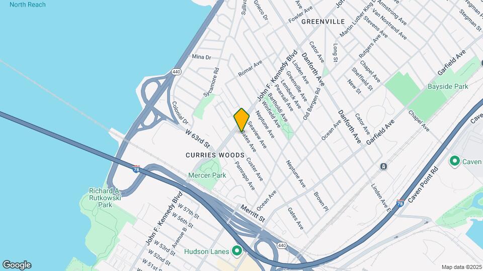 213 Gates Ave Map and Location Details