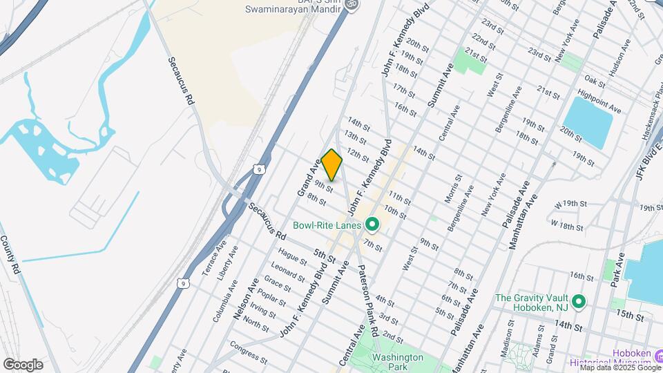 1302 9th St Map and Location Details