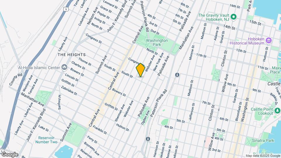 287 Webster Ave Map and Location Details