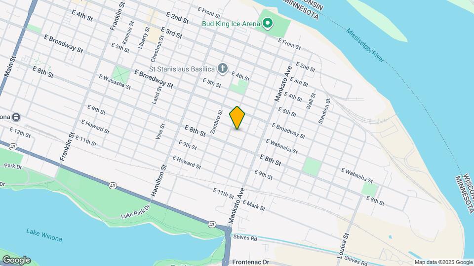 715 W Wabasha St Map and Location Details