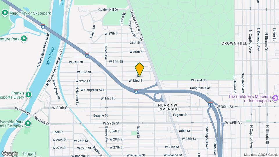 974 W 32nd St Map and Location Details