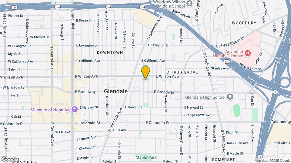 135 N Cedar St Map and Location Details