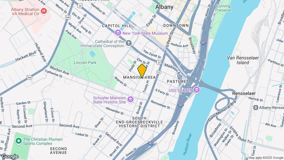 132 Grand St Map and Location Details
