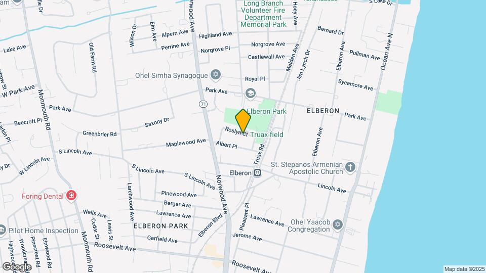 45 Roslyn Ct Map and Location Details