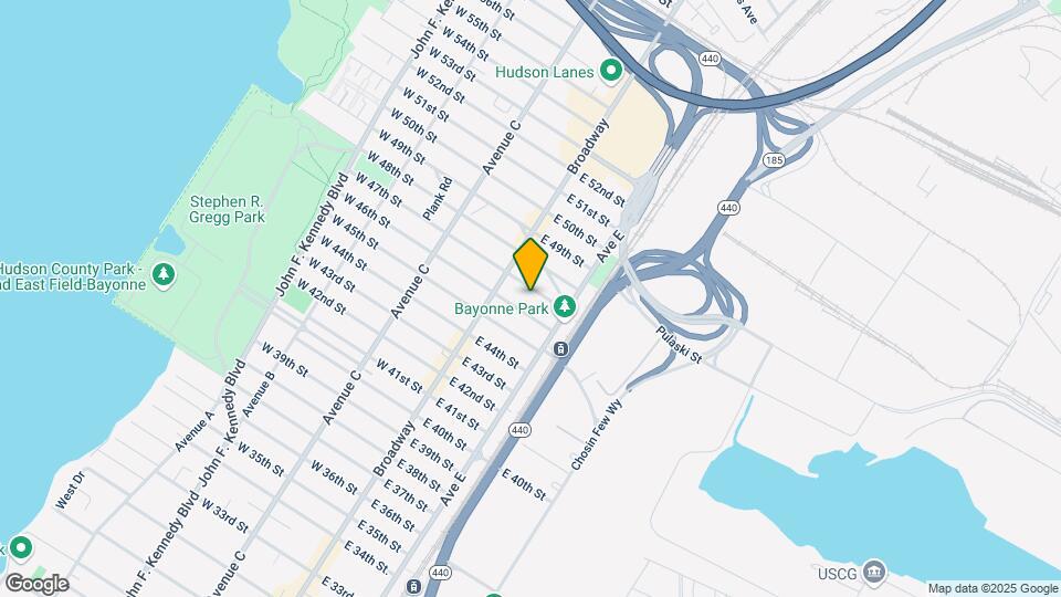 28 E 47th St, Unit 2 Map and Location Details