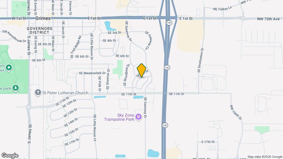 821 SE Crossings Ln Map and Location Details