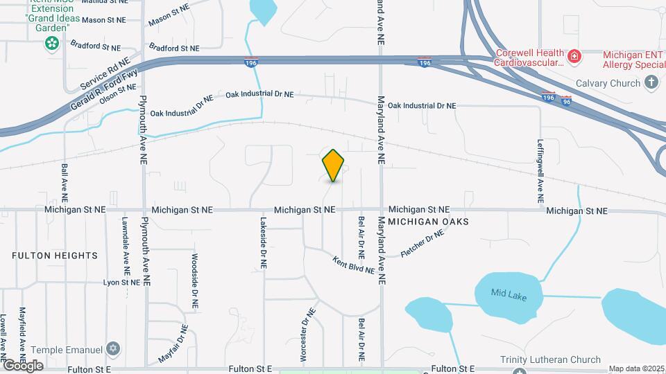 448 Somerset Dr NE Map and Location Details