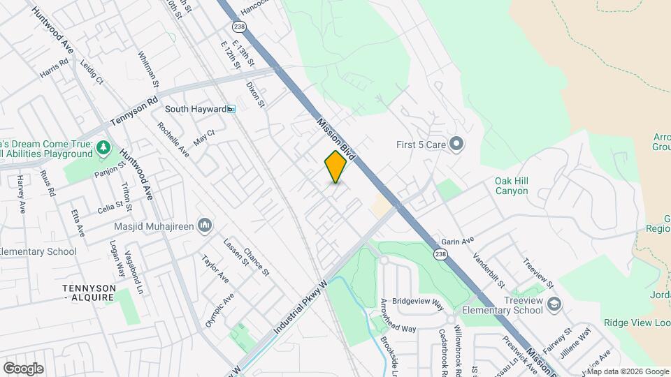 392 Line St Mapa y Detalles de la Ubicación