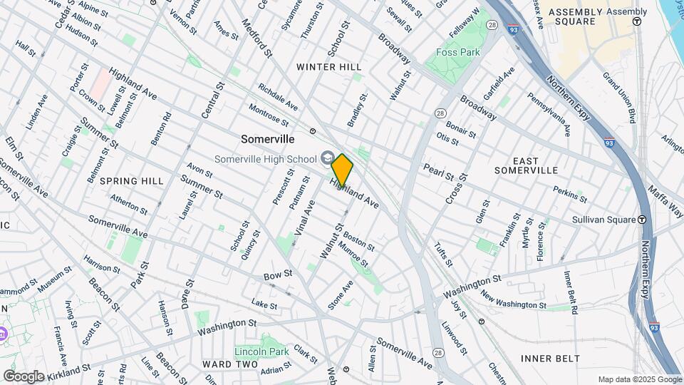 40 Highland Ave, Unit 40 Map and Location Details