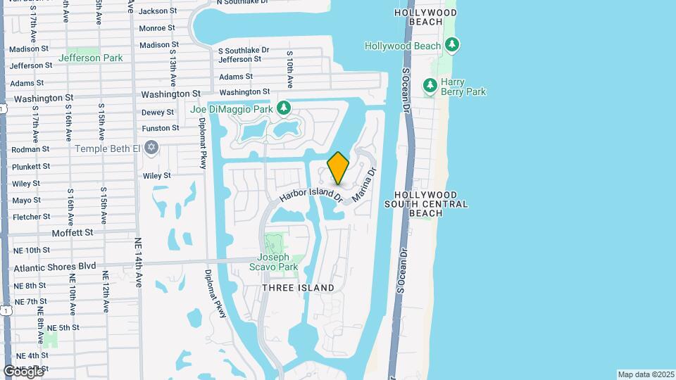 886 Spinnaker Dr Map and Location Details
