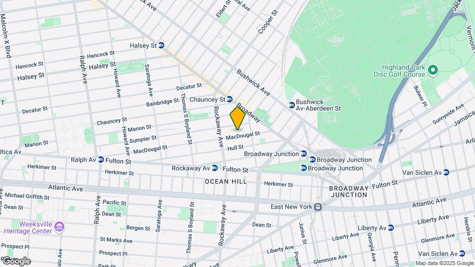 285 MacDougal St Map and Location Details