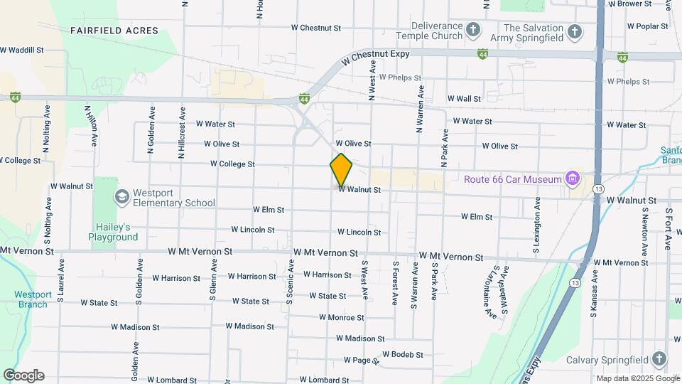 2546 W Walnut St Map and Location Details