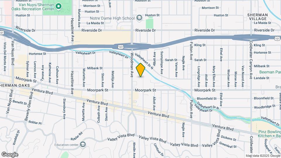 Sherman Oaks Apartments Map and Location Details