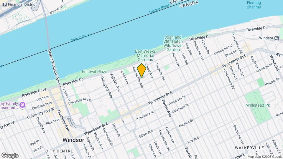 811 University Ave E Mapa y Detalles de la Ubicación