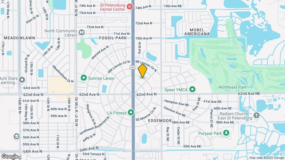 135 NE Madsion Cir N Map and Location Details
