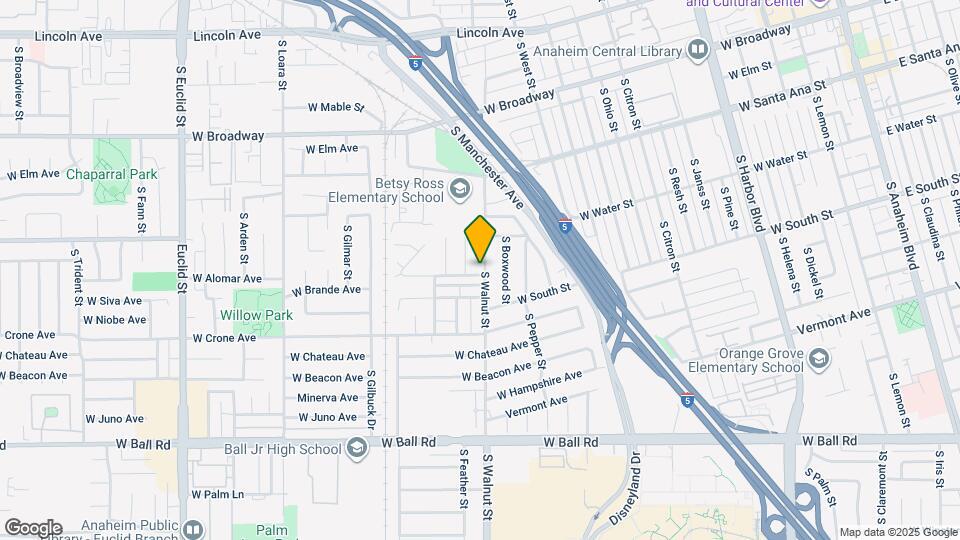 635 S Walnut St Map and Location Details