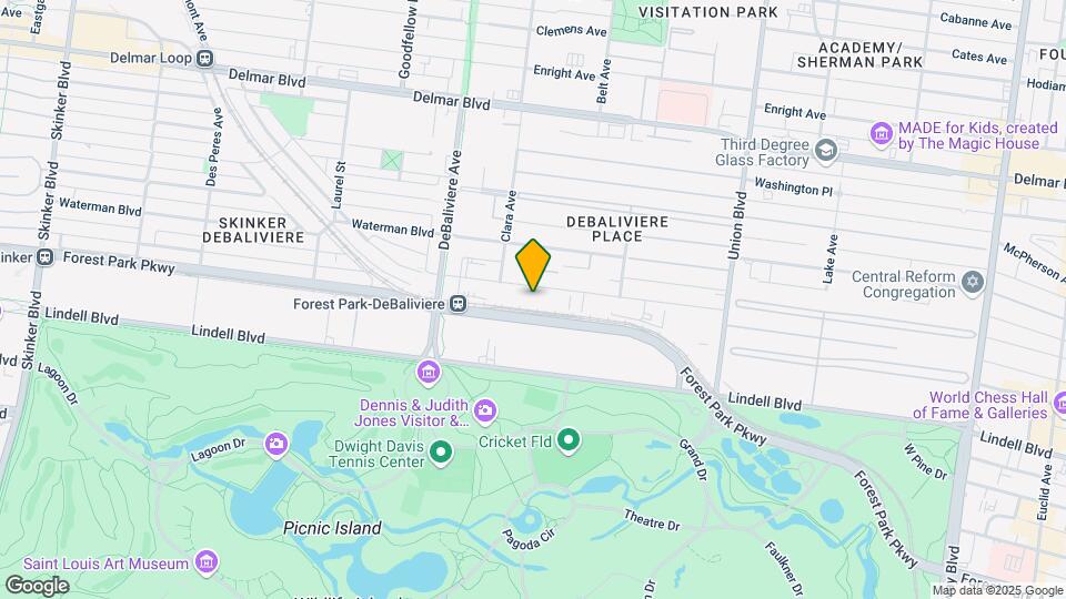 5574 Pershing Ave Map and Location Details