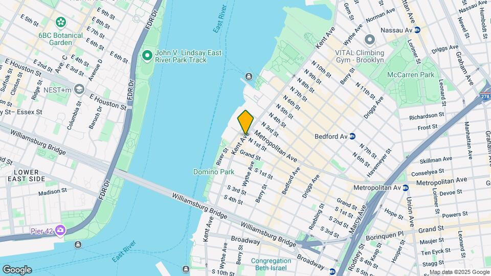 223 Kent Ave Mapa y Detalles de la Ubicación