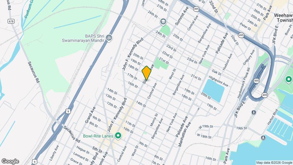 724 17th St Map and Location Details