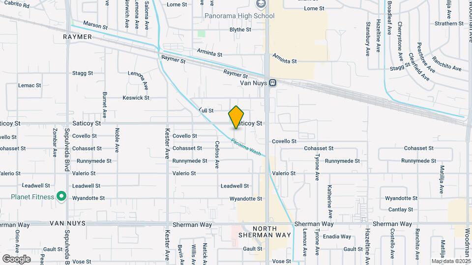 14612 Saticoy St Map and Location Details