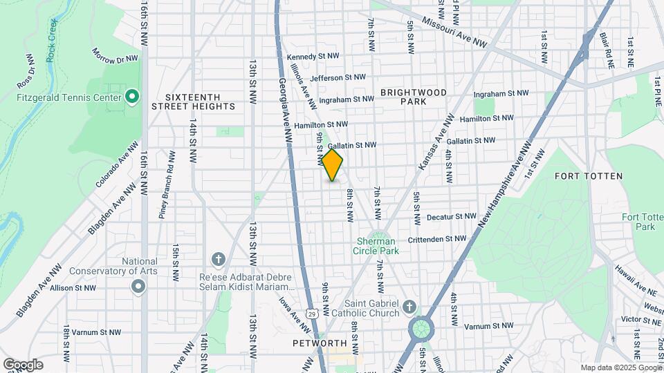 825 Emerson St NW Map and Location Details