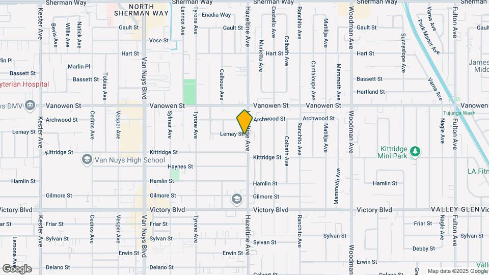 6631 Hazeltine Ave Map and Location Details