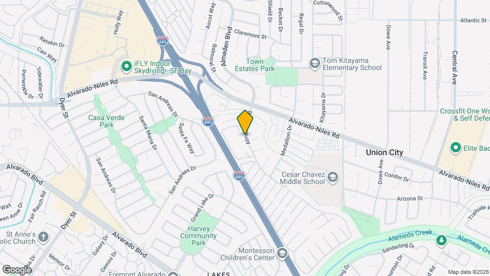 Los Robles Apartments Map and Location Details