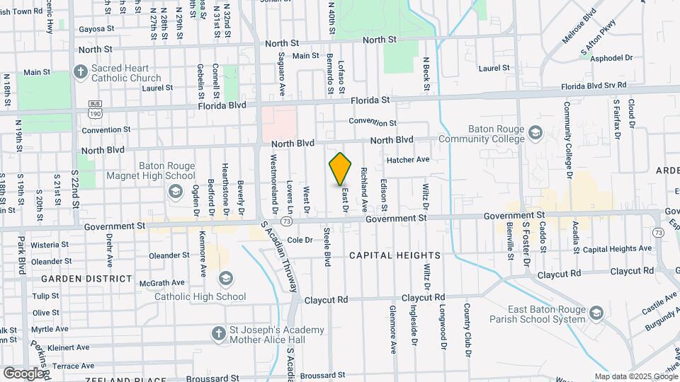 352 East Dr Map and Location Details