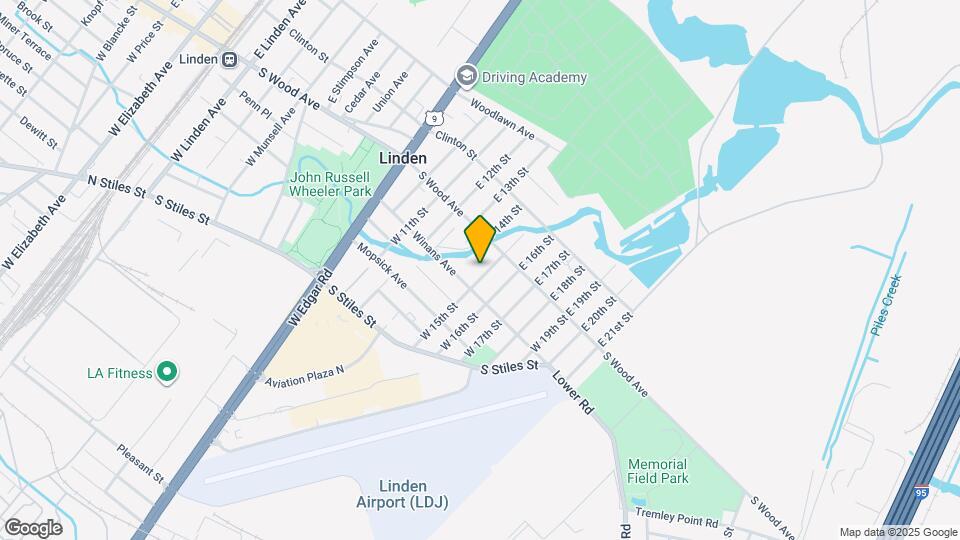 30 E 15th St Map and Location Details