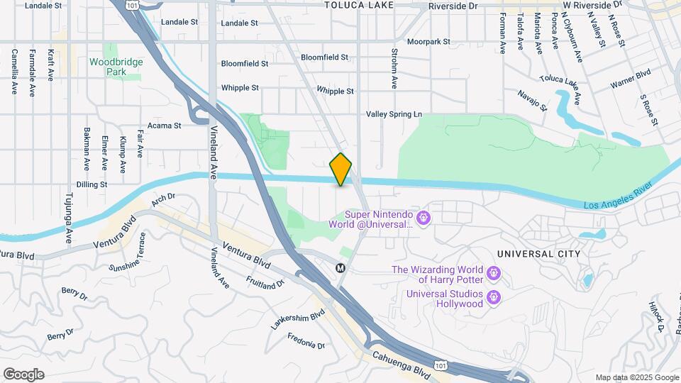 3866 Willow Crest Ave Map and Location Details
