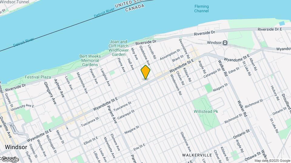 1370 Wyandotte St E Map and Location Details