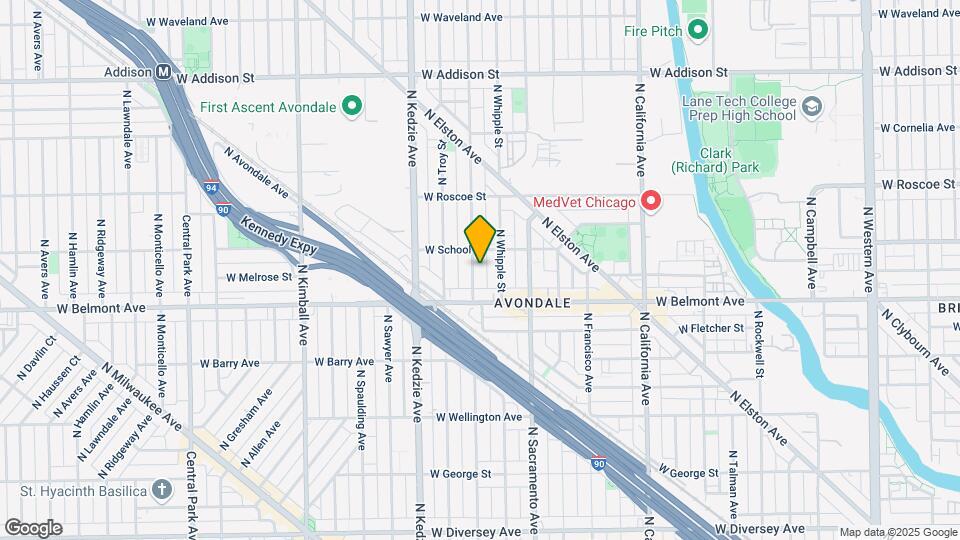 3235 N Albany Ave Map and Location Details