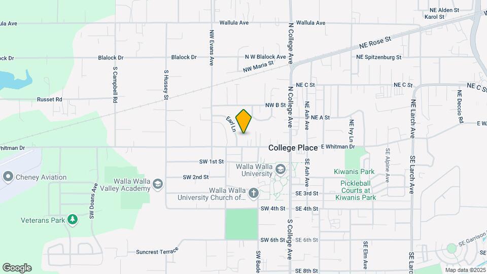 228 W Whitman Dr Map and Location Details