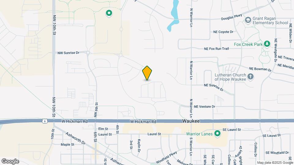 229 NW Greenway Pl Map and Location Details