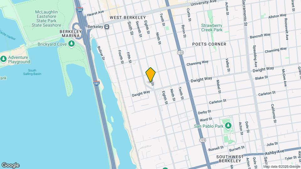 2432 7th St Mapa y Detalles de la Ubicación